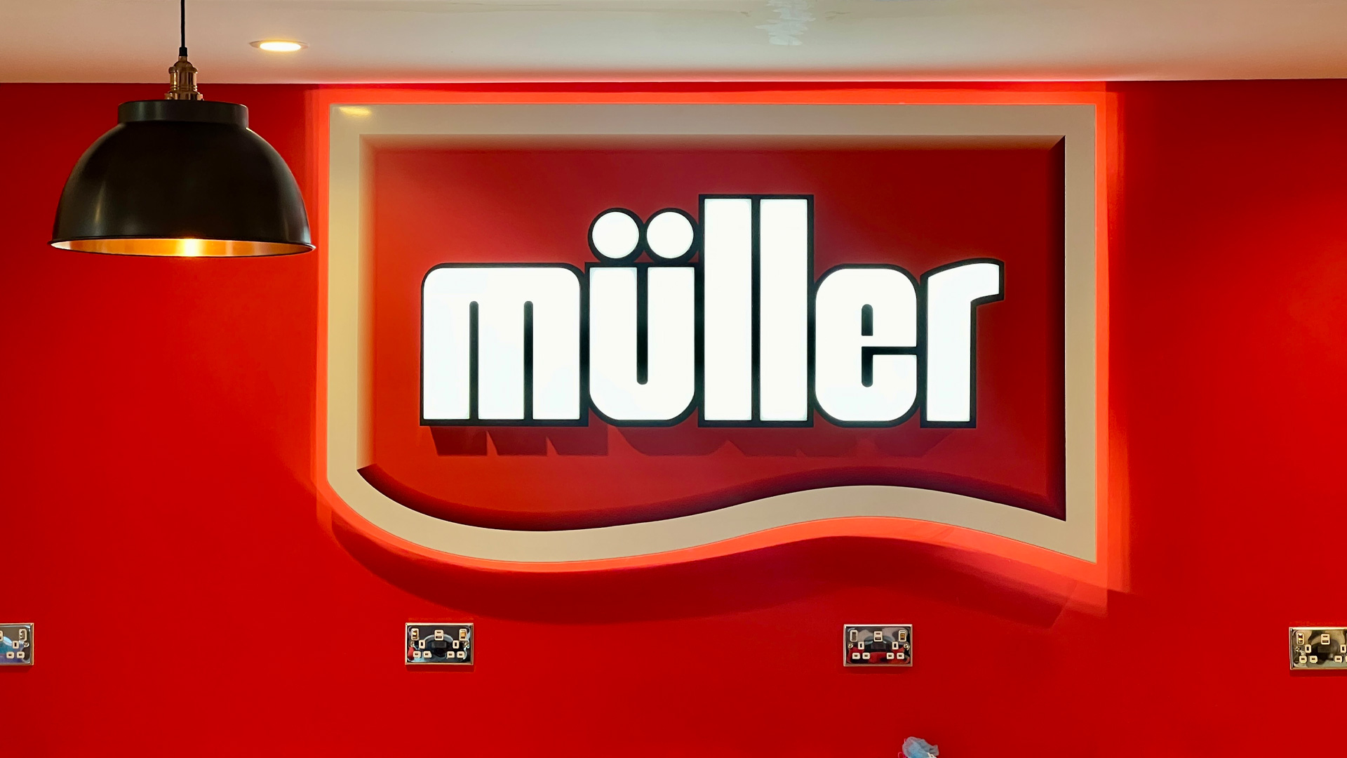 External Signage – Müller Milk & Ingredients